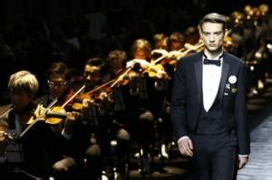 dior homme fw15 orchestra|Silent orchestra launches Dior’s new menswear line .